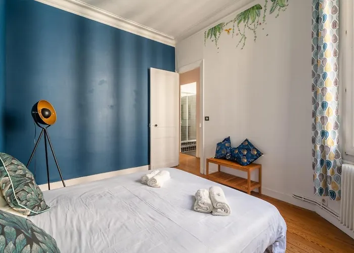 Large Bright Duplex In *